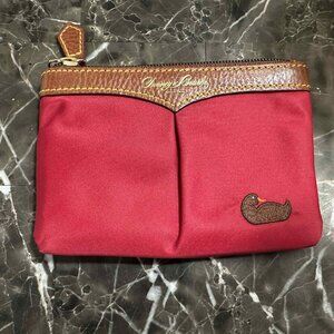 👜 Vintage Dooney & Bourke “1975” Red Zipper Coin Purse – 5½″ × 3¾″